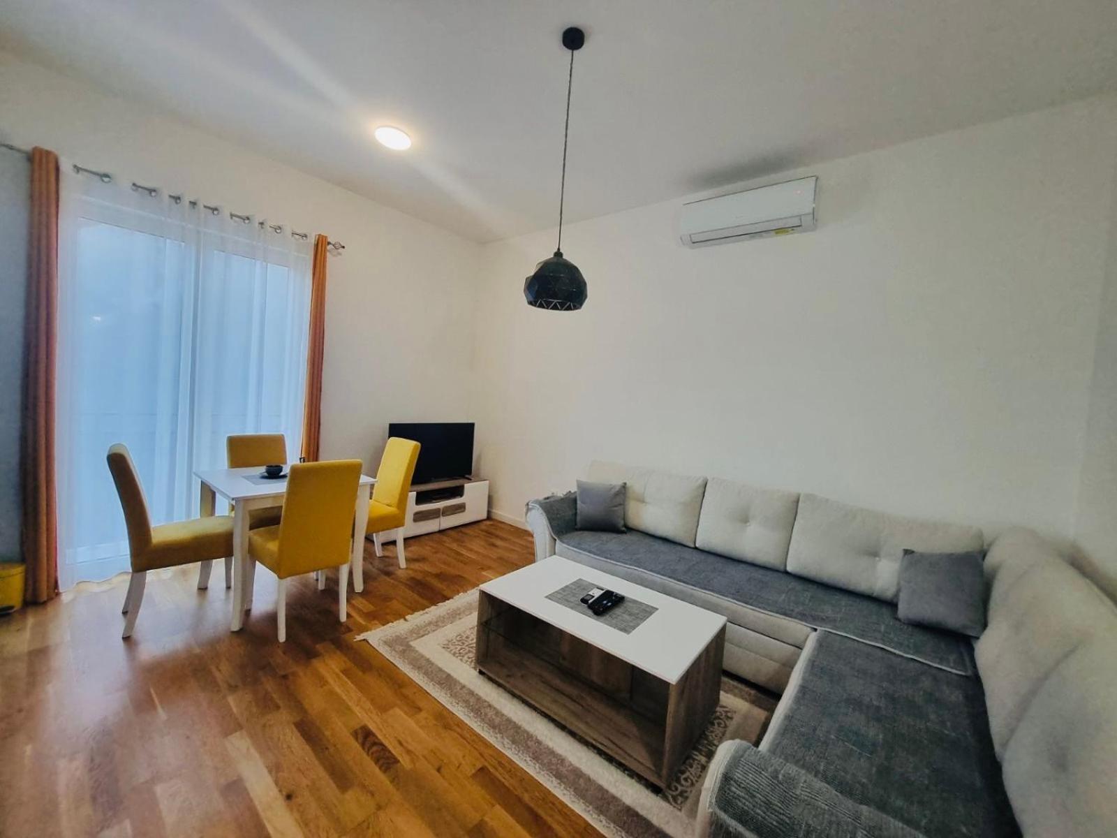 Apartment Dora Cetinje Eksteriør bilde